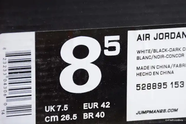 Low 528895-153 Black Air White mens 